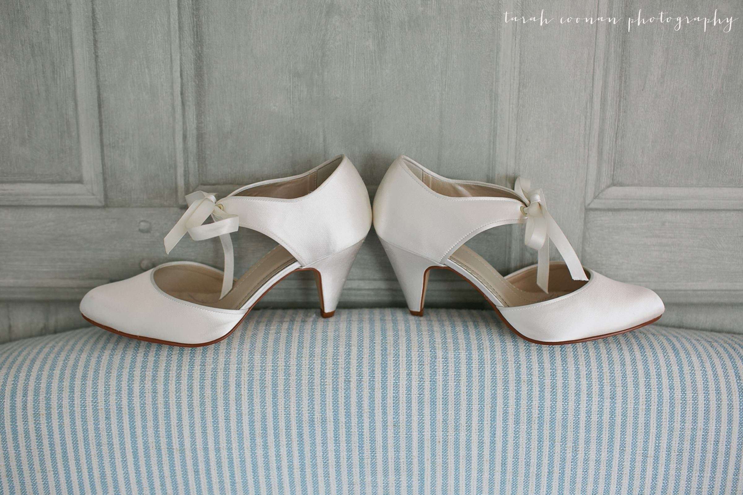 wedding shoes bow