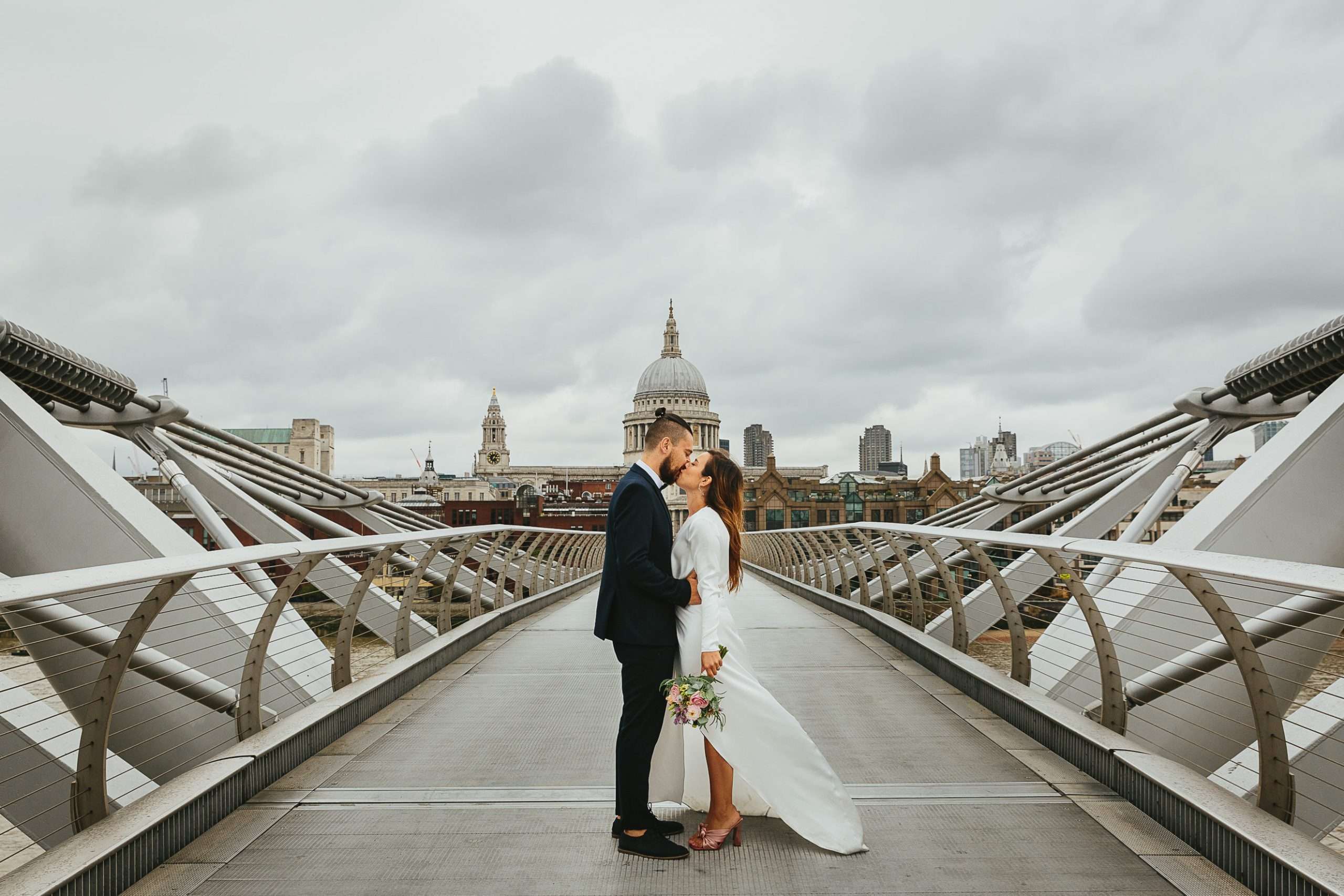 london bridge wedding