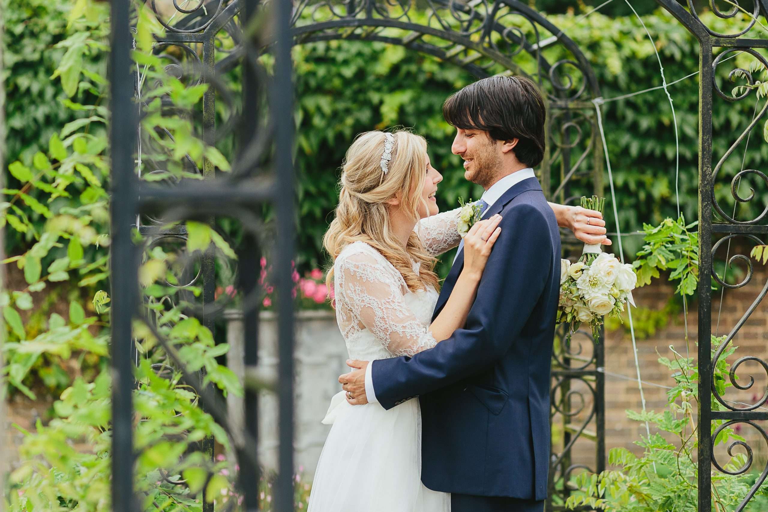 Wakehurst Place wedding - Kate & Darren